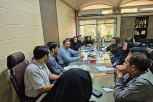 نشست صمیمی اعضای شورای فرهنگی با حضور رییس دانشکده پیراپزشکی شیراز 