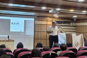 کارگاه آینده نشریات علمی در دانشکده پیراپزشکی شیراز برگزار شد